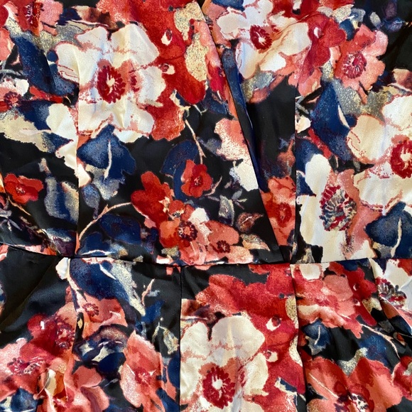 ONE CLOTHING Los Angeles Floral Long Sleeve Romper - Picture 4 of 5